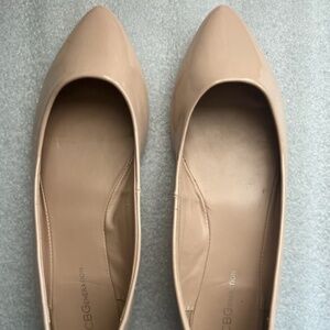 BCBGeneration Nude Patent Leather Pointed-Toe Ballet Flats 8.5